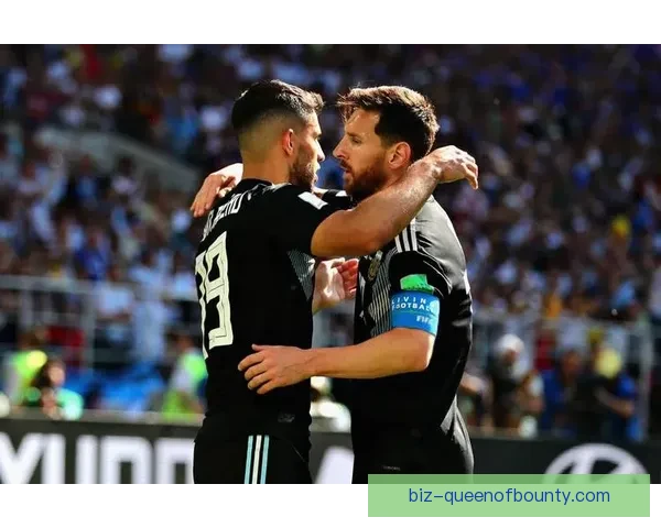 埃姆雷詹染红成转折点球队防线瞬间崩盘比赛形势彻底失控谁该担责